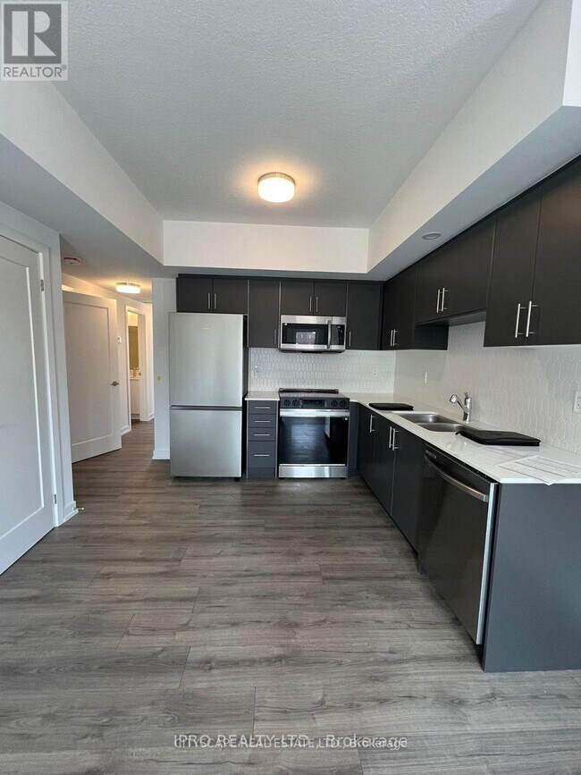 Photo du bâtiment - 940-940 St David St N