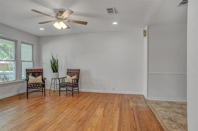 Foto del edificio - 411 W Taylor St