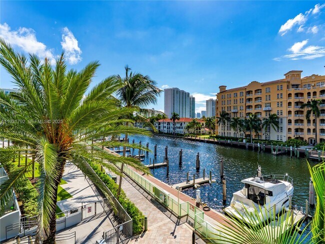 Foto del edificio - 2950 NE 188th St