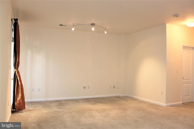 Building Photo - 13914 Gothic Dr