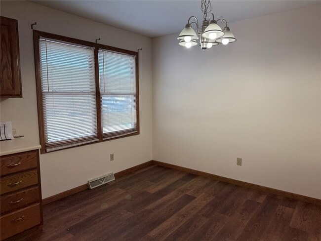 Building Photo - 4024 Canterbury Dr