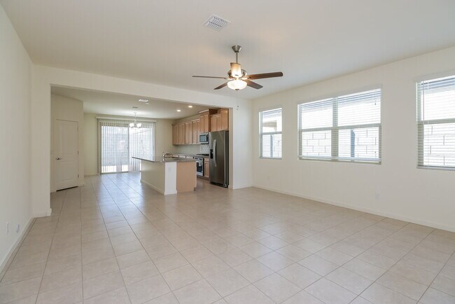 Building Photo - 4227 W Coneflower Ln