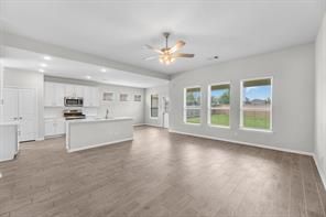 Foto del edificio - 24430 Piney Harbor Ln