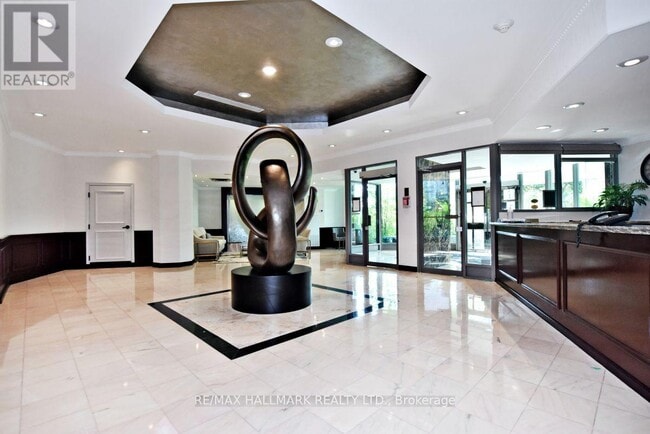 Building Photo - 7825 Bayview Ave