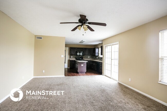 Foto del edificio - 6672 Colleens Way