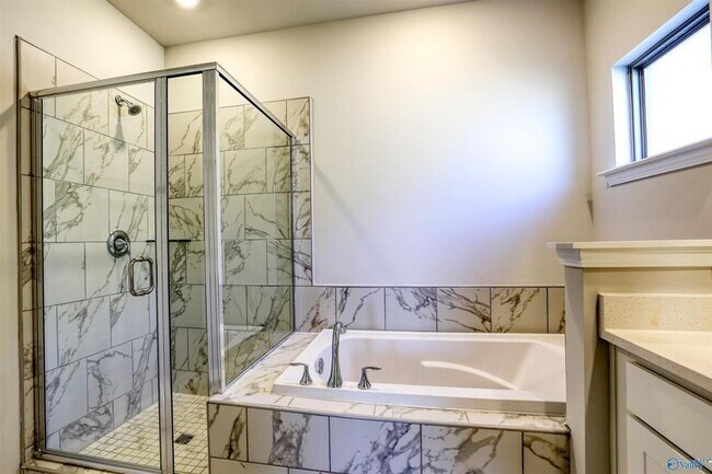 Building Photo - Welcome to the highly sought-after lifestyle at Clift Farm!