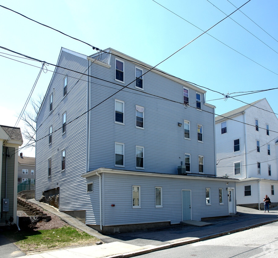 176 Sayles St, Woonsocket, RI 02895 Apartments in Woonsocket, RI