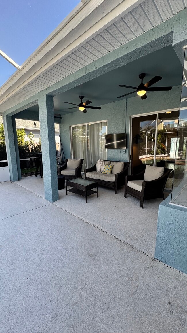 Building Photo - 480 Bridle Path Way