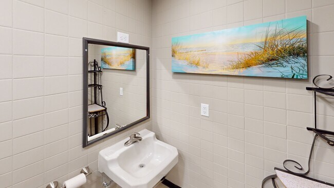 Foto del edificio - 307 W 3rd St