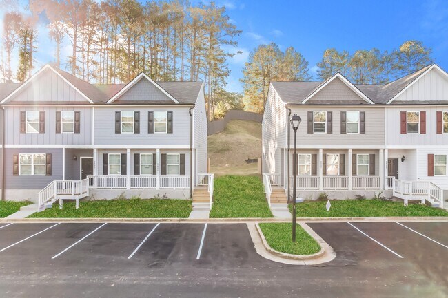 Foto del edificio - 2833 Saratoga Lake View