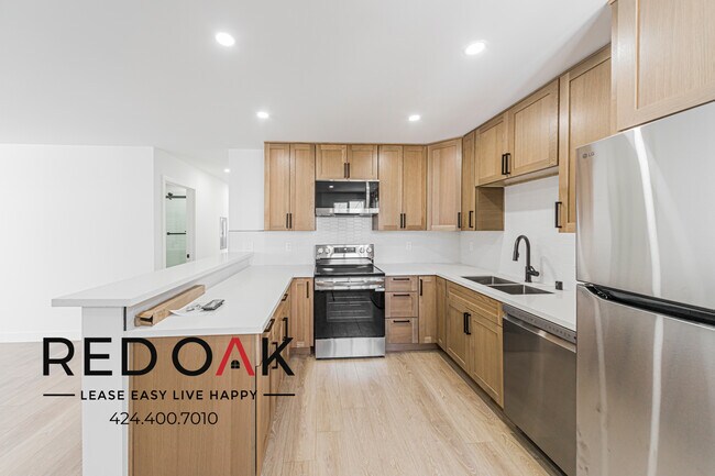 Foto del edificio - 2223 Clyde Ave