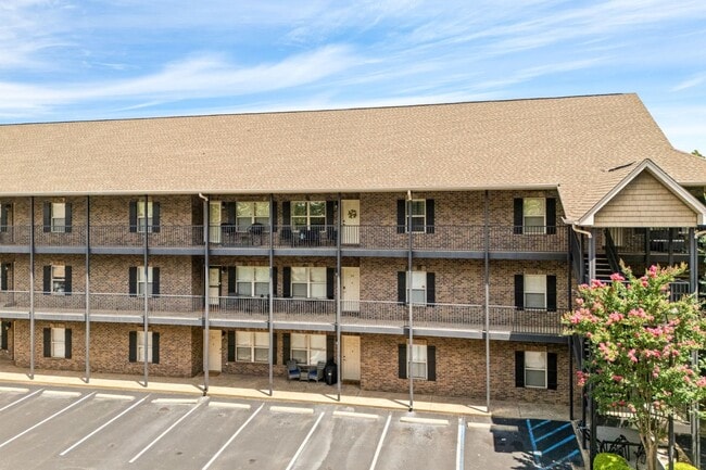 Foto del edificio - 836 W Glenn Ave