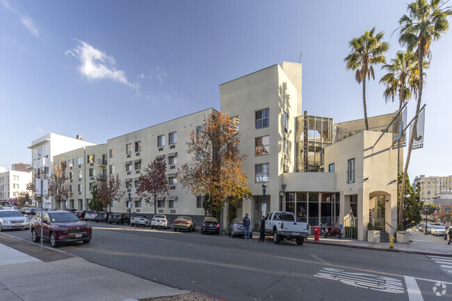 Foto del edificio - J Street Flats