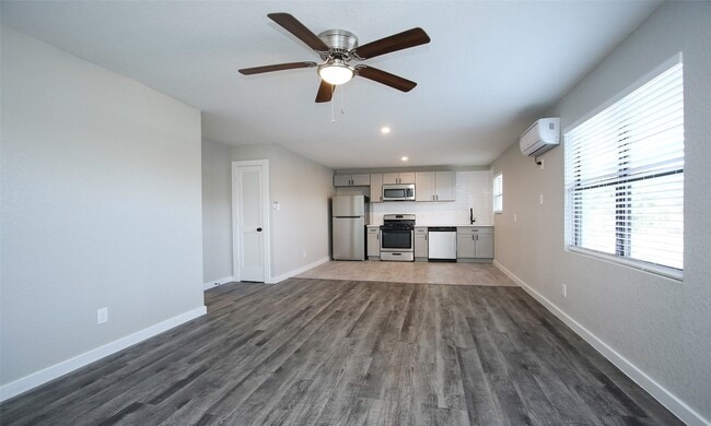 Building Photo - 5201 Crawford St