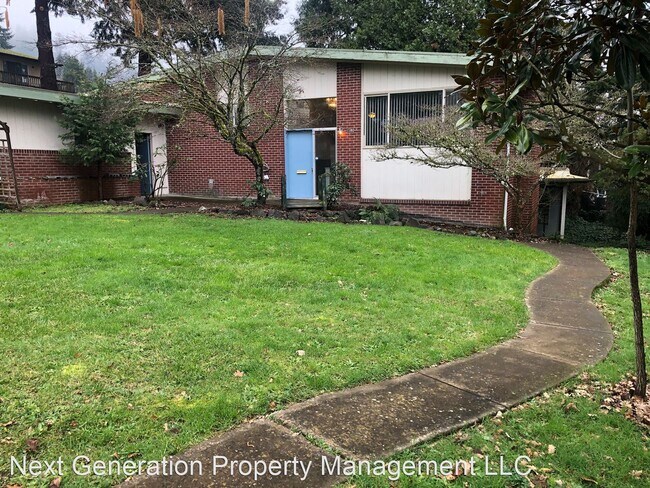 Foto del edificio - 4 br, 2 bath House - 1180 E. 37th Ave.
