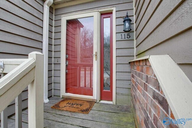 Building Photo - 115 Knollridge Dr