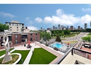 Building Photo - 48 Groveland Terrace