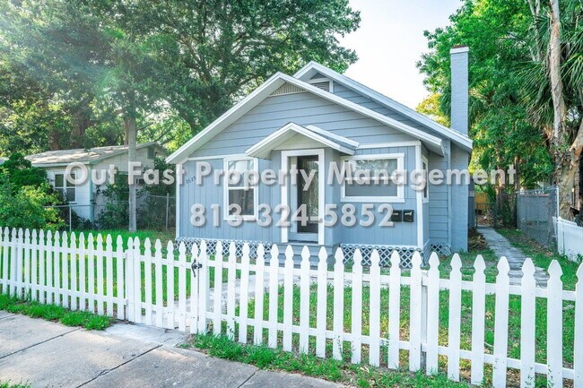 Building Photo - 2625 4th Ave S