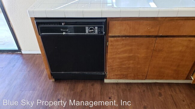 Foto del edificio - 1445 Cottage Pl