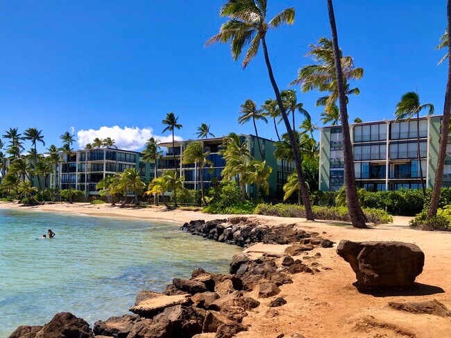 Charcutería Frente 3 - 4999 Kahala Ave