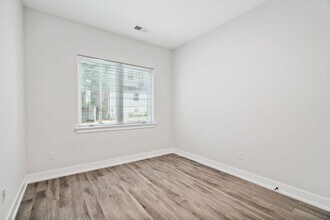 Interior Photo - Sparrow House