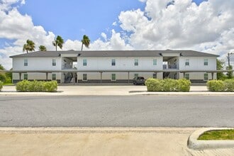 Building Photo - 1207 W Kennedy St