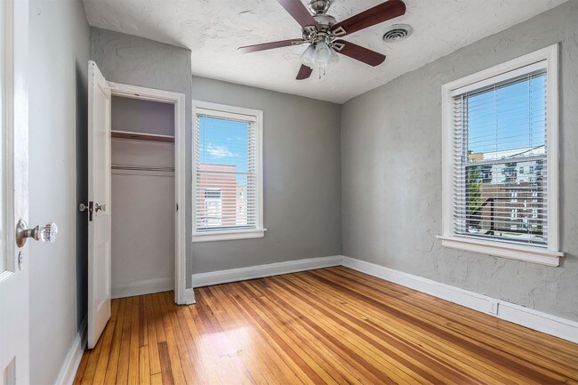 Building Photo - 1210 S Newstead Ave