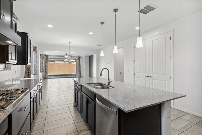Building Photo - 4527 Volt Ln