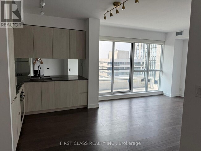 Photo du bâtiment - 609-1609 Avenue Rd