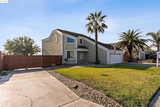 Building Photo - 4730 Spinnaker Way