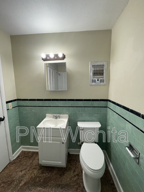 Foto del edificio - 2557 N Park Pl