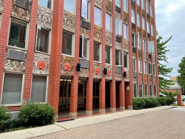 Foto del edificio - 1041 Susan Collins Ln