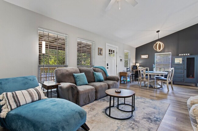 Foto del edificio - 6733 Mary St