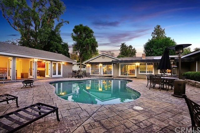Building Photo - 7455 Jola Dr