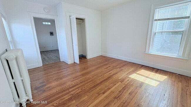 Foto del edificio - 834 Warren St