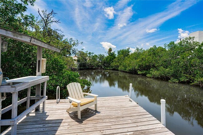 Foto del edificio - 115 Canal Ave S