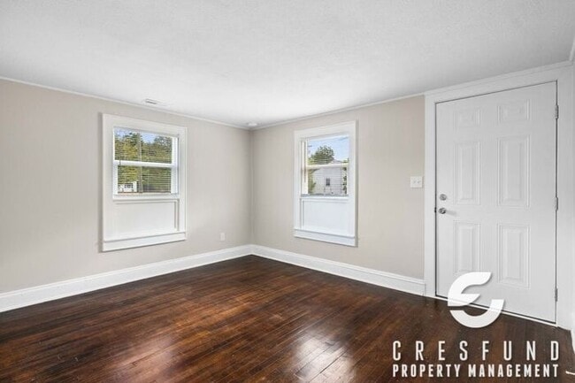 Building Photo - Bright and Cozy Cottage Style 2 Bedroom 1 ...