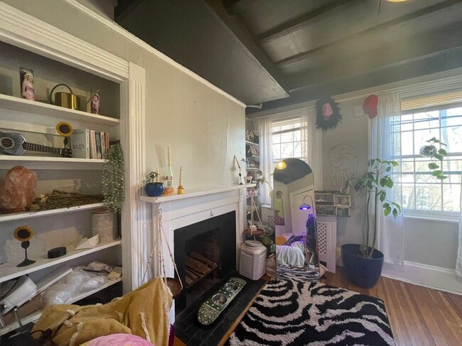 Building Photo - 2 Champney Pl