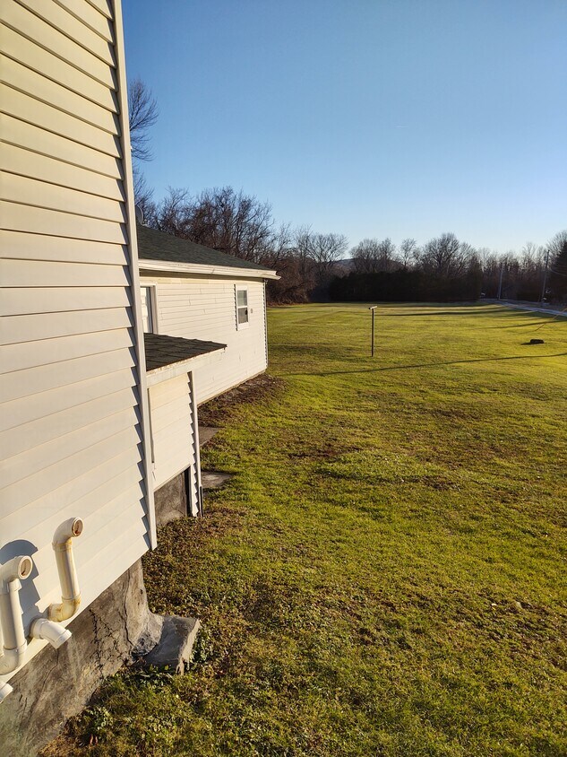 330 Lake Rd Unit 1, Saint Albans, VT 05478 Apartments in Saint