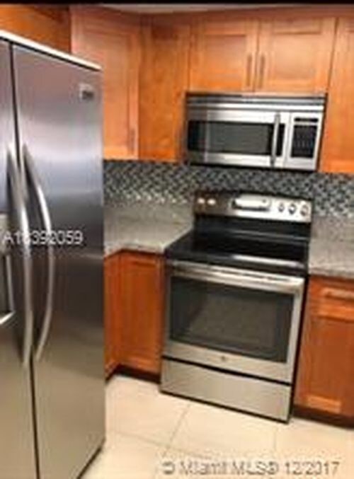 Foto del edificio - 12229 SW 16th Ter