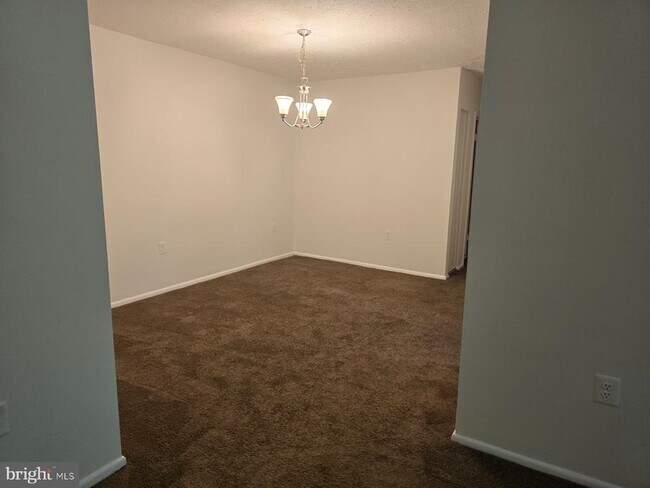 Foto del edificio - 7814 Hanover Pkwy