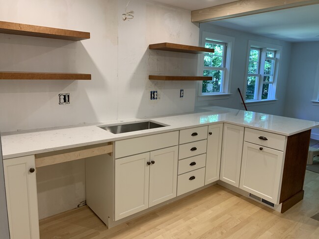 Full Renovated kitchen - 41 Village Rd