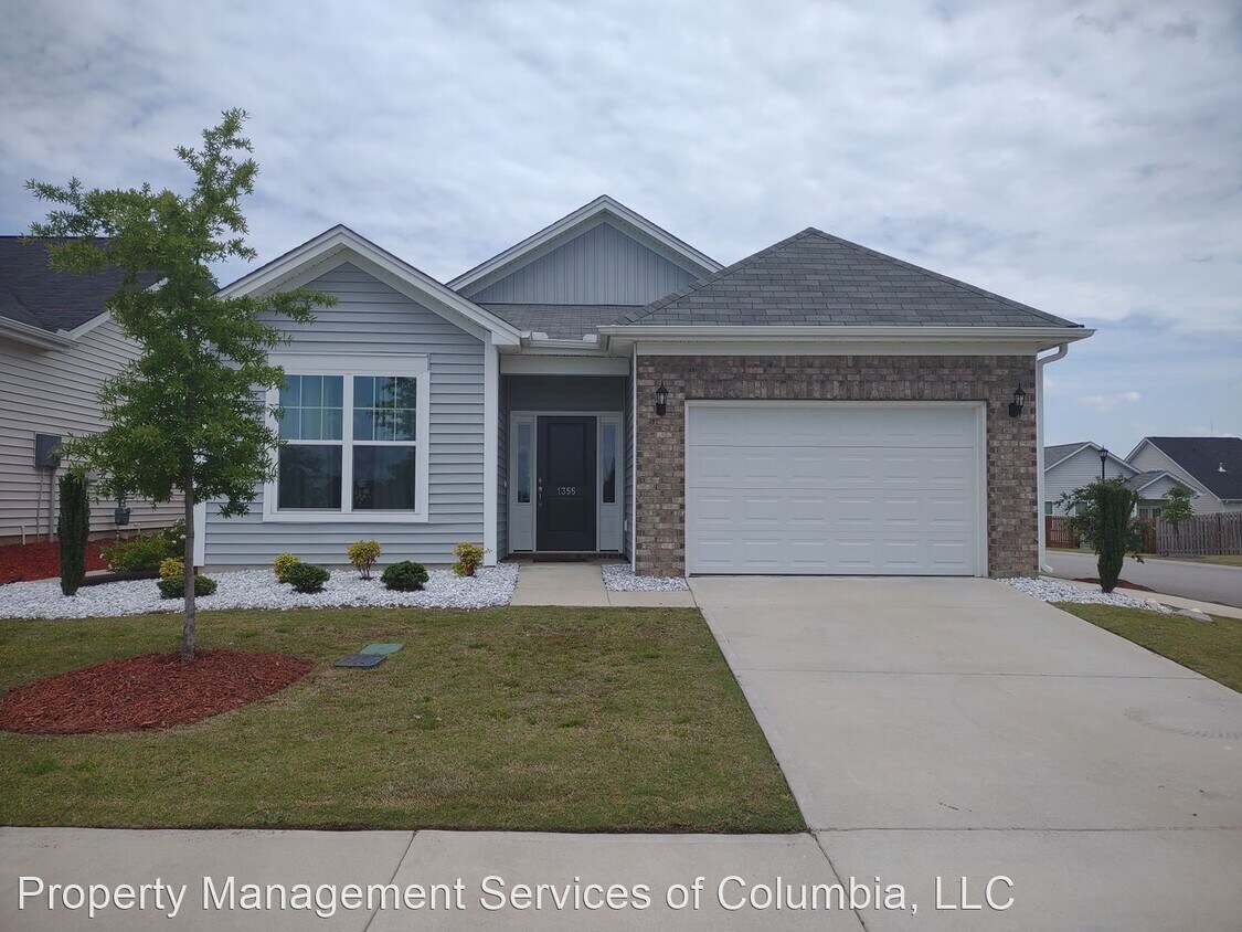 3 br, 2 bath House 1355 Montford Drive House Rental in Elgin, SC