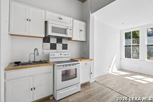 Foto del edificio - 2106 Saunders Ave
