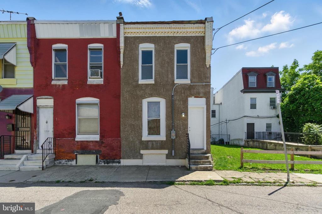 Primary Photo - 937 N 45th St