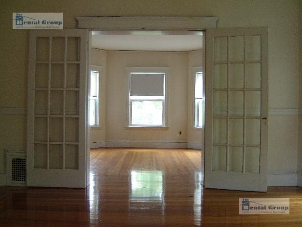 Building Photo - 129 Warren St
