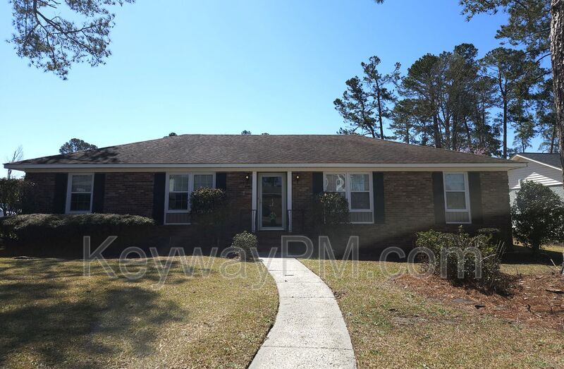 Primary Photo - 4070 Old Trail Rd