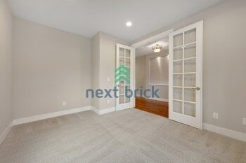 Foto del edificio - 5 BED & 4.5 BATH FOR RENT