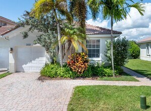 Building Photo - 18650 SW 28th Ct