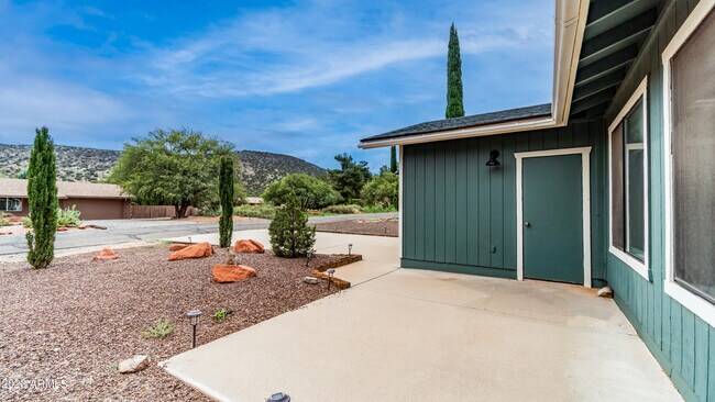 Foto del edificio - 60 Gunsight Hills Dr